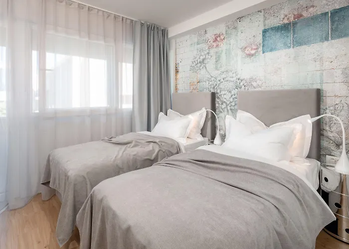 לינה וארוחת בוקר Skaline Luxury ספליט