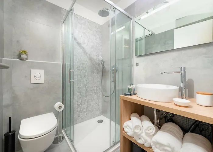 לינה וארוחת בוקר Skaline Luxury ספליט