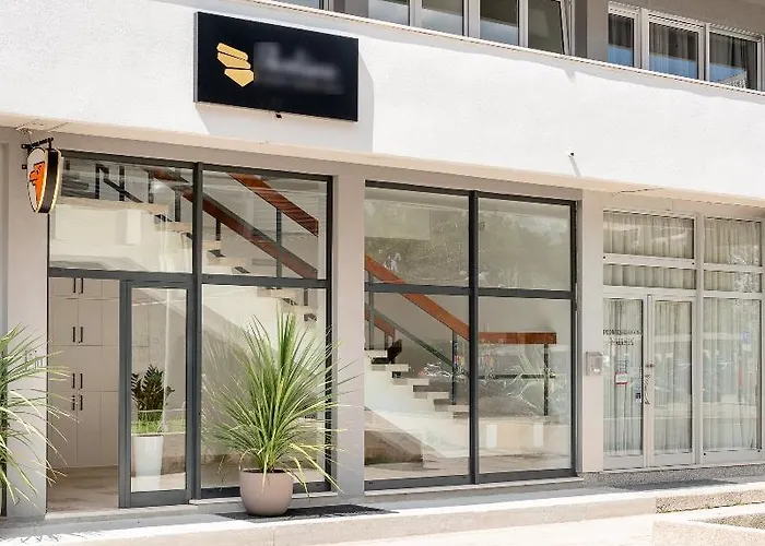 Skaline Luxury 4* Split