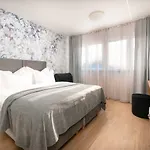 Skaline Luxury 4* Σπλιτ