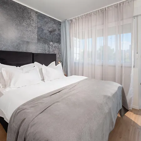 Skaline Luxury Bed and Breakfast Σπλιτ