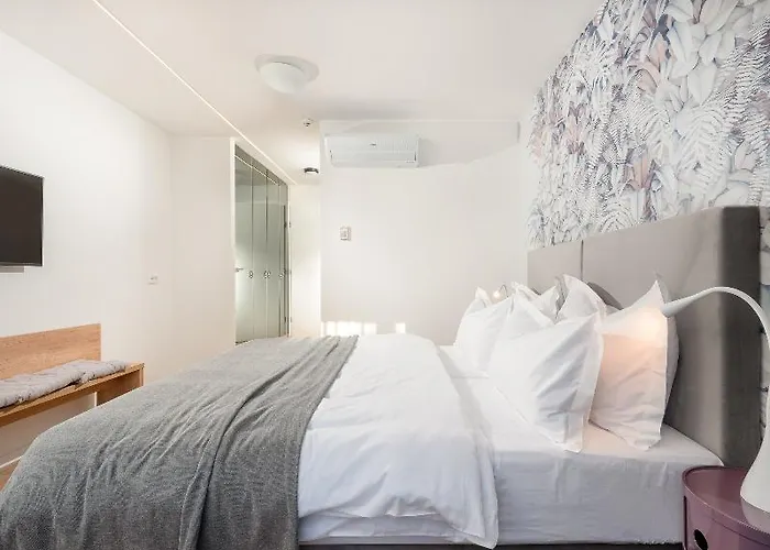 Skaline Luxury Bed & Breakfast 4*