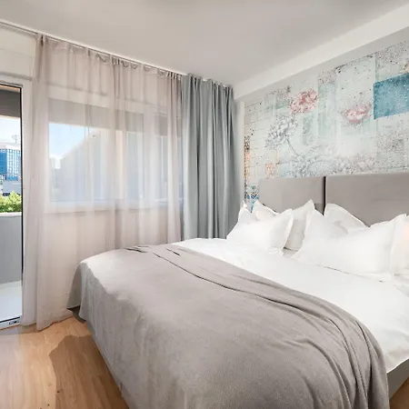 Skaline Luxury سبليت