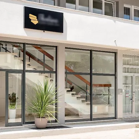 Skaline Luxury 4* سبليت